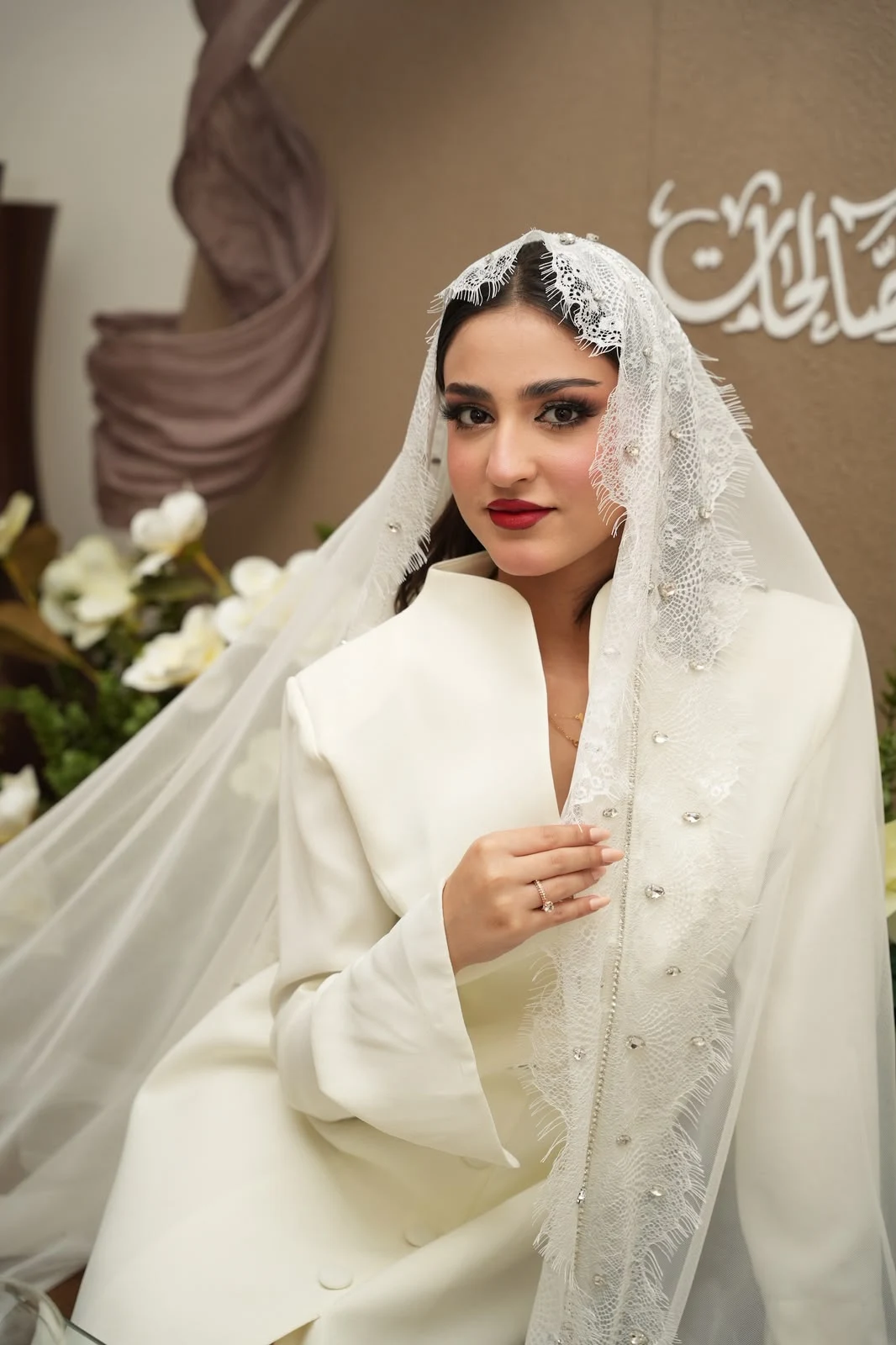 شال العقد